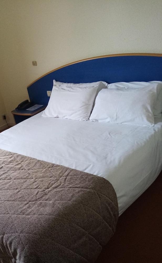Cit'Hotel Les Alizes Limoges Eksteriør bilde